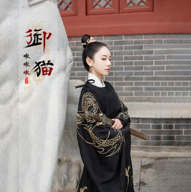 歷史悠久帥氣非常，如此 多變 的圓領(lǐng)袍，你不愛(ài)嗎（歷史悠久帥氣非常）(8)