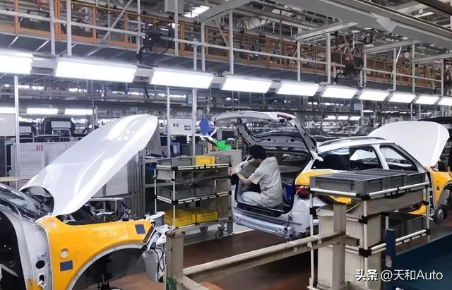 汽車故事 無數(shù)人汽車夢的起點，江南奧拓的兜兜轉(zhuǎn)轉(zhuǎn)（無數(shù)人汽車夢的起點）(7)