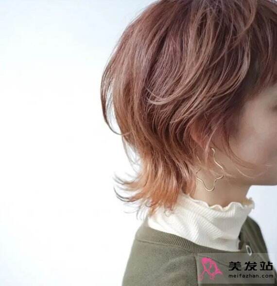 日系燕尾短發(fā)推薦 可鹽可甜氣質(zhì)翻倍 日系燕尾短發(fā)推薦 可鹽可甜氣質(zhì)翻倍