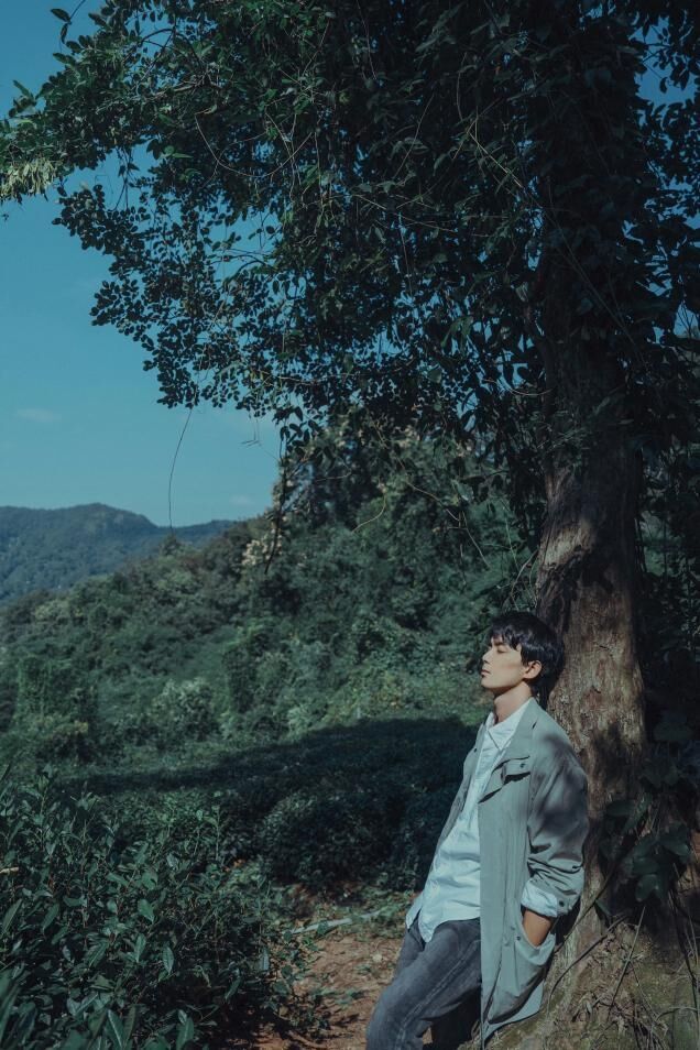 吳磊電影《草木人間》熱映 細(xì)膩微表情直擊人心