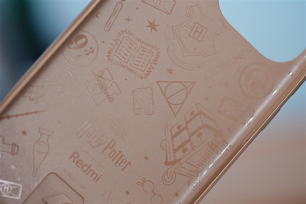 神秘感十足！Redmi Turbo 3哈利波特聯(lián)名款禮盒圖賞