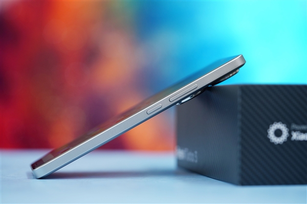 中端機(jī)首次用上驍龍8s Gen 3！Redmi Turbo 3圖賞