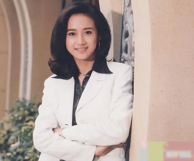 美尼姑 曾紅遍南北，搭檔梁朝偉，賈靜雯給她做配，卻突然出家（美尼姑曾紅遍南北）(3)