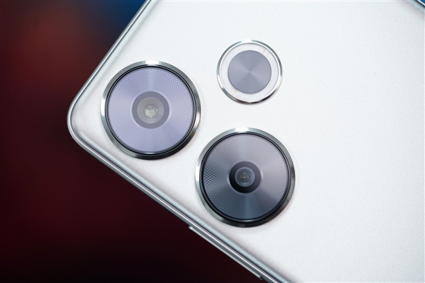 中端機(jī)首次用上驍龍8s Gen 3！Redmi Turbo 3圖賞