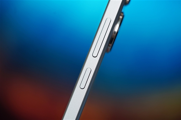 中端機(jī)首次用上驍龍8s Gen 3！Redmi Turbo 3圖賞