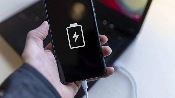 為什么iPhone充電速度那么慢：原來有這四點(diǎn)原因