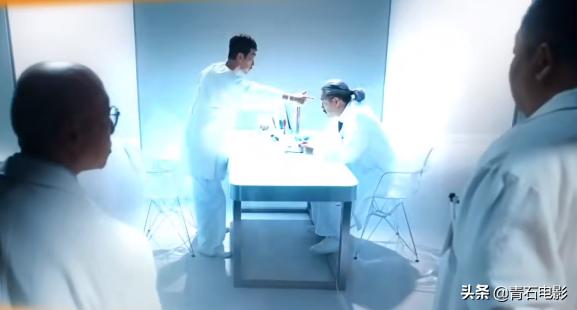 香港串燒片也來了，集結(jié)洪金寶徐克杜琪峰等7人，每人講一個年代（香港串燒片也來了）(21)