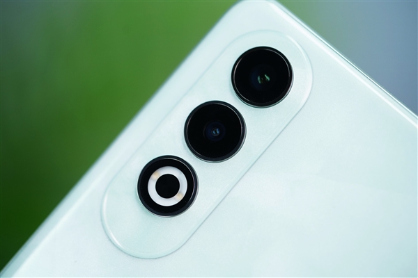 顏如玉！OPPO K12青云圖賞