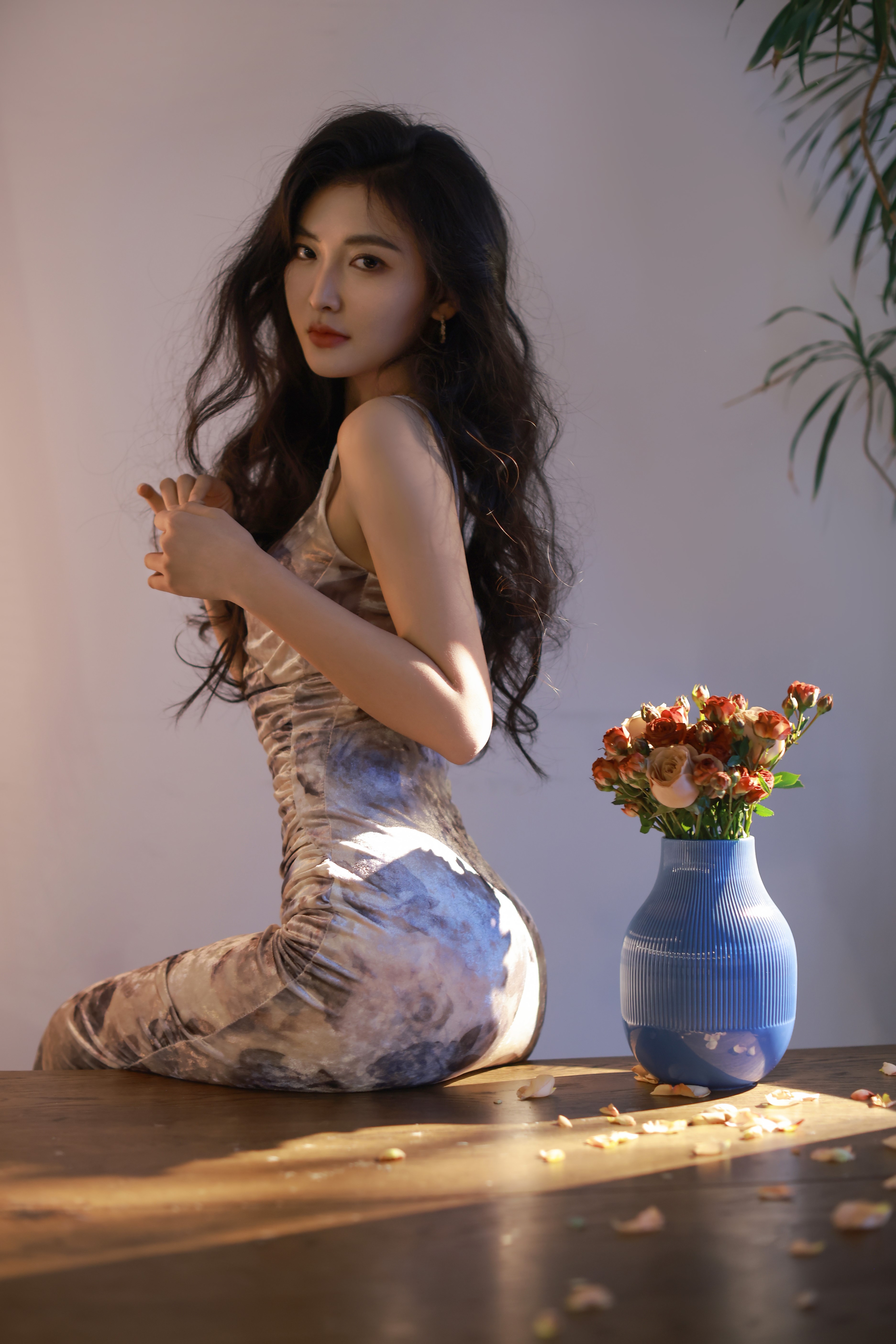 古裝互動(dòng)游戲《許愿，我要帶她們回現(xiàn)代》限時(shí)折扣價(jià)37.8元