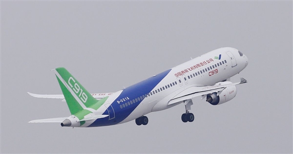 國產(chǎn)大飛機(jī)全面取代波音、空客：C919訂單數(shù)已超千架、三大航訂300架