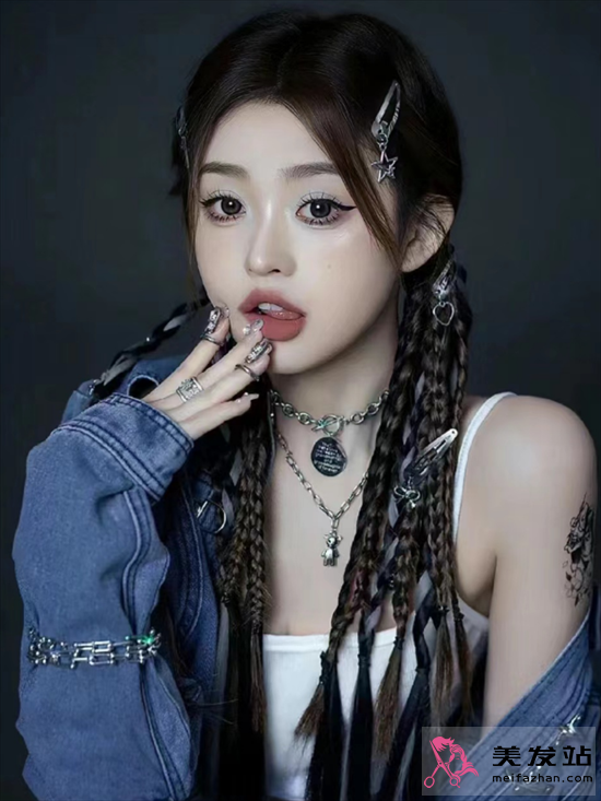 y2k長發(fā)編發(fā)范本 音樂節(jié)演唱會必備款式