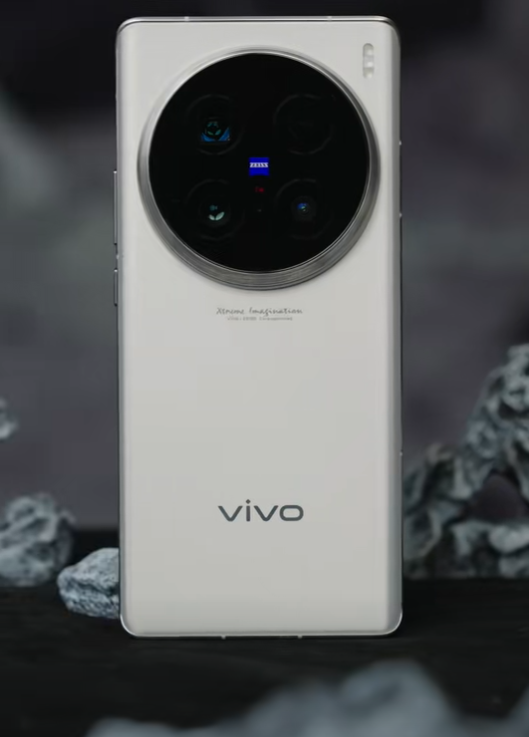 2億像素影像滅霸！vivo X100 Ultra真機上手：碩大環(huán)形相機