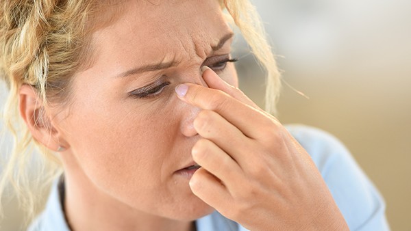 鼻塞、流鼻涕、喉嚨痛能吃感冒藥嗎？