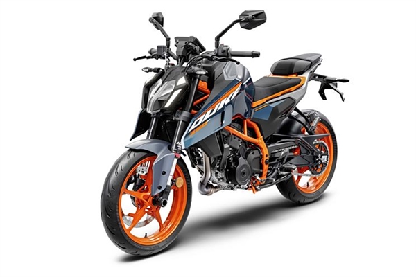 3萬9千8！全新KTM 390 DUKE上市：單缸四沖程可彈射起步