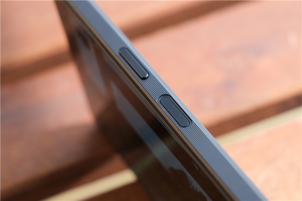 售價過萬！索尼Xperia 1 VI圖賞：無挖孔全面屏 行業(yè)罕見