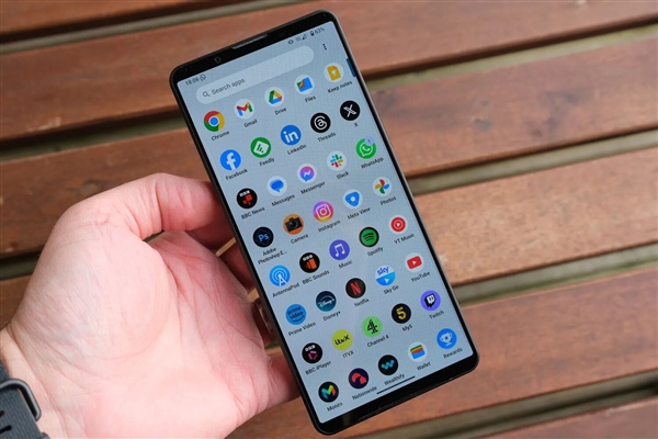 售價過萬！索尼Xperia 1 VI圖賞：無挖孔全面屏 行業(yè)罕見