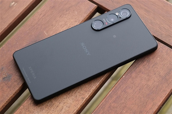 售價過萬！索尼Xperia 1 VI圖賞：無挖孔全面屏 行業(yè)罕見