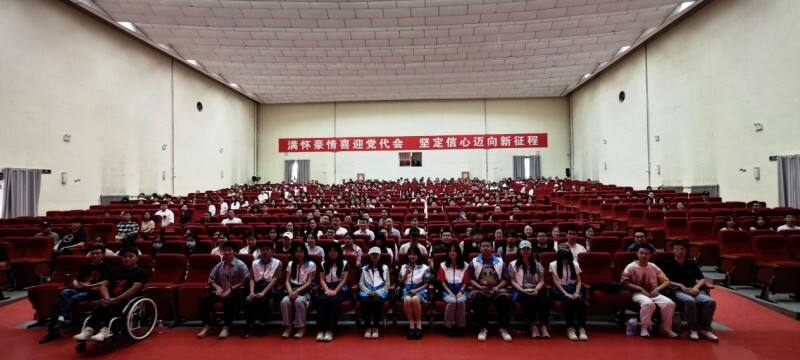 電影《印痕》路演首站走進(jìn)革命圣地、青春延大，反響熱烈！