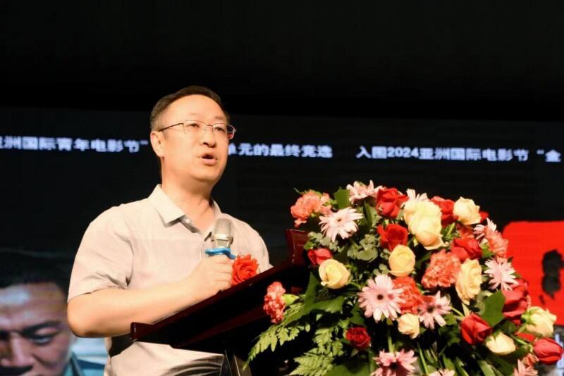 電影《印痕》路演首站走進(jìn)革命圣地、青春延大，反響熱烈！