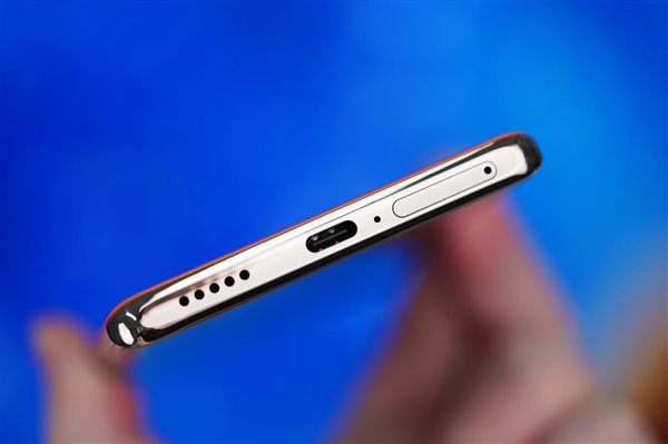 旗艦素皮+6000mAh大電池！vivo Y200圖賞