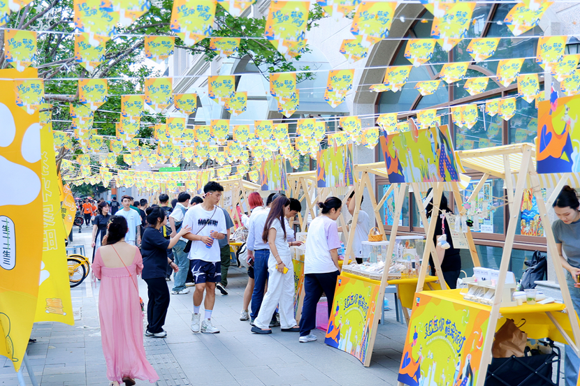萌寵云集！五月的玉林東路可愛(ài)值“爆表”！