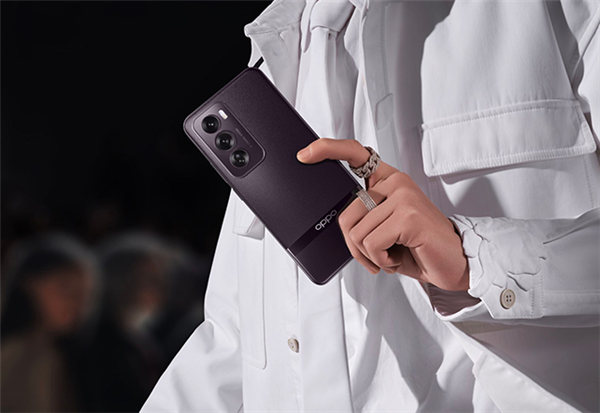 不用羨慕iPhone！OPPO Reno12系列支持發(fā)布實(shí)況照片：小紅書首發(fā)