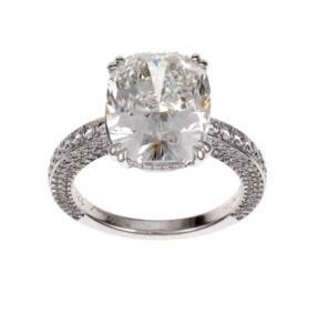 熠熠群星佩戴Chopard蕭邦臻品杰作 亮相第77屆戛納電影節(jié)保羅·施拉德（Paul Schrader）執(zhí)導電影《噢，加拿大》（Oh,Canada）首映禮