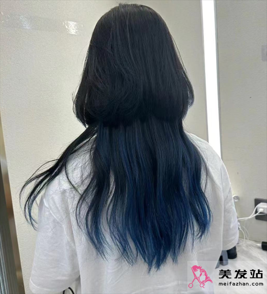 水母頭長(zhǎng)卷發(fā) 慵懶復(fù)古百搭