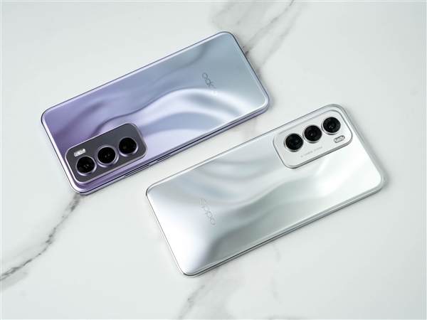 輕薄的等深四曲屏手機！一文看懂OPPO Reno12標(biāo)準(zhǔn)版和Pro版的區(qū)別