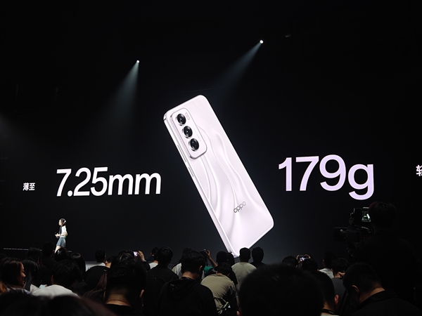 輕薄的等深四曲屏手機(jī)！OPPO Reno12系列亮相