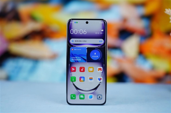 液態(tài)金屬般質(zhì)感！OPPO Reno12圖賞