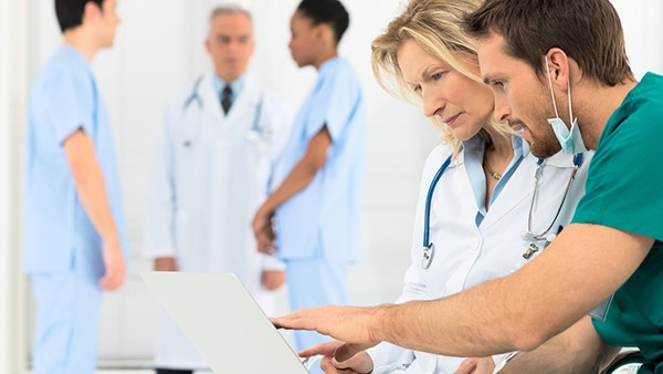 腋窩下味道大是狐臭嗎嗎