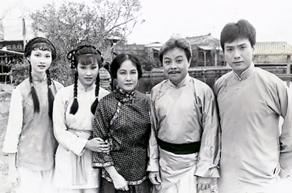 內(nèi)地熱播的十三部港劇,八十年代的港臺電視劇大全有哪些 36