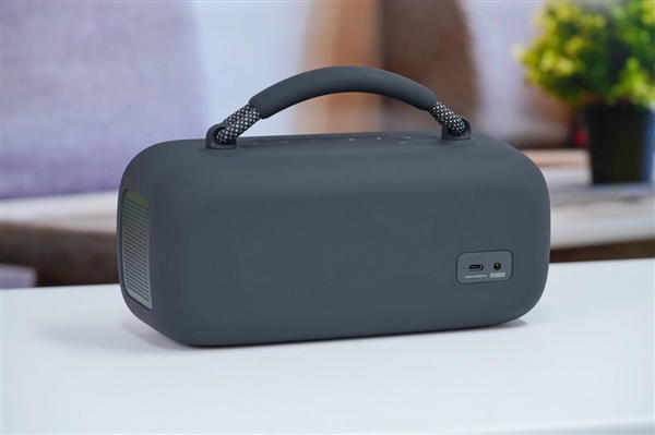 一次充電暢聽20小時(shí)！Bose SoundLink Max手提音箱圖賞