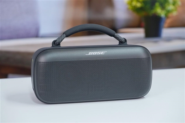 一次充電暢聽20小時(shí)！Bose SoundLink Max手提音箱圖賞
