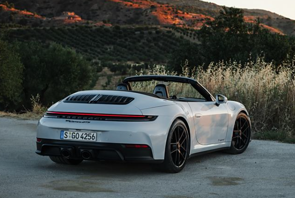 100萬起！新款保時捷911售價公布：首搭T-Hybrid混動系統(tǒng)