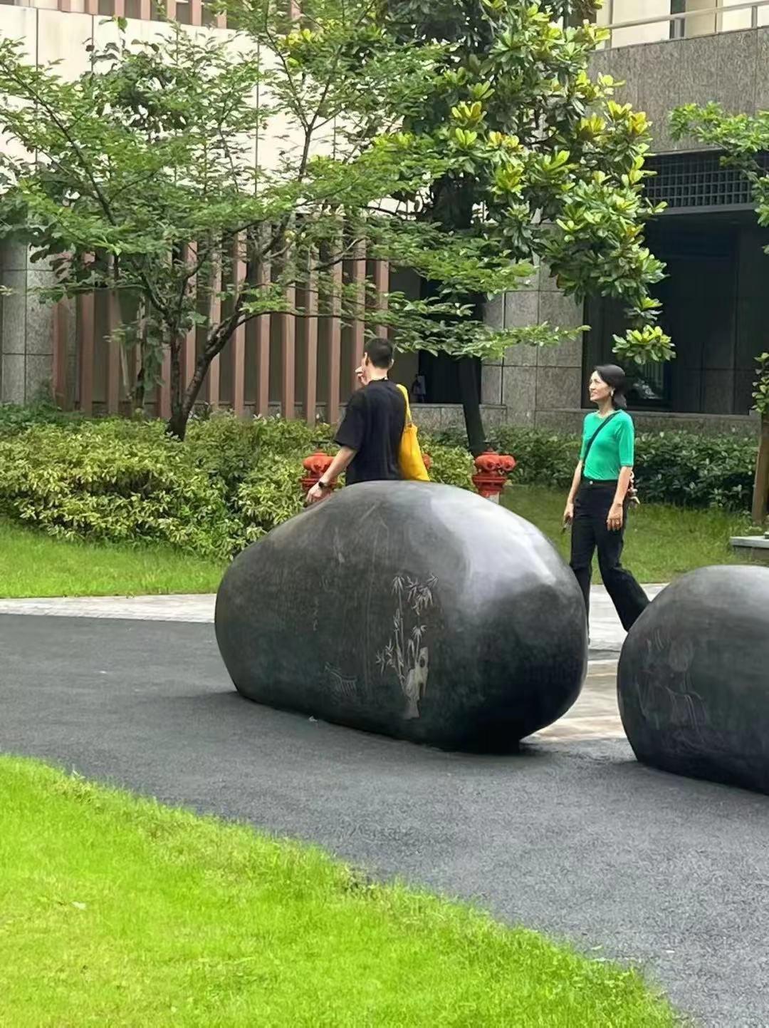 朱丹周一圍帶女兒參加小學(xué)入學(xué)測試插圖5 6 朱丹周一圍帶女兒參加小學(xué)入學(xué)測試 6