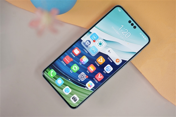 全球5G領(lǐng)導(dǎo)者沒5G！余承東：華為手機艱難時一年只賣兩千萬部