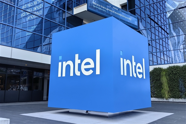 臺積電赴美建廠：Intel啟動挖角計(jì)劃