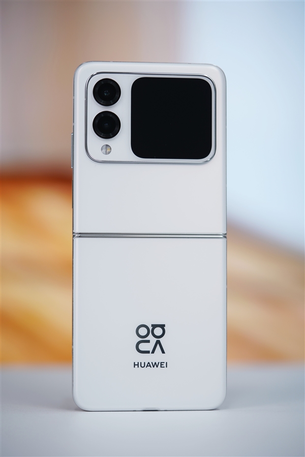 華為首款nova小折疊！nova Flip圖賞