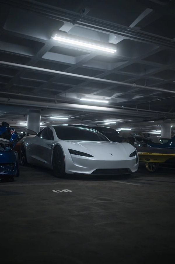 可以飛！特斯拉新一代Roadster實車曝光