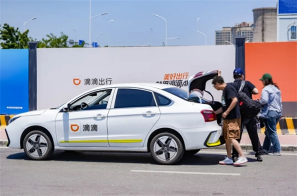 滴滴包車服務(wù)全國(guó)上線：專屬司機(jī)、專屬車輛