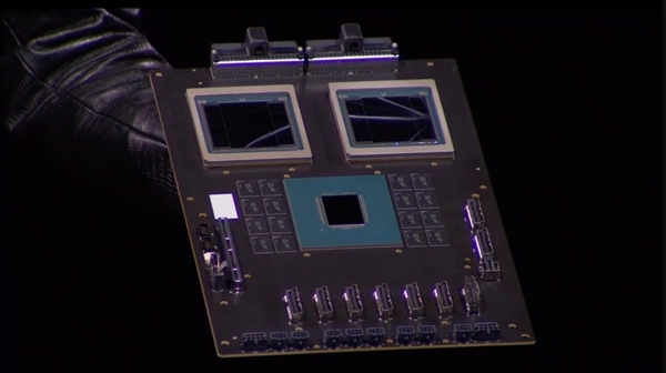 單卡功耗達2700W！NVIDIA Blackwell GPU服務器12月初發(fā)貨
