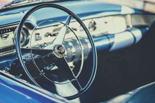 無(wú)語(yǔ)！救護(hù)車(chē)?guó)Q笛送病重嬰兒遇小車(chē)不讓路 網(wǎng)友看怒：官方處罰公布