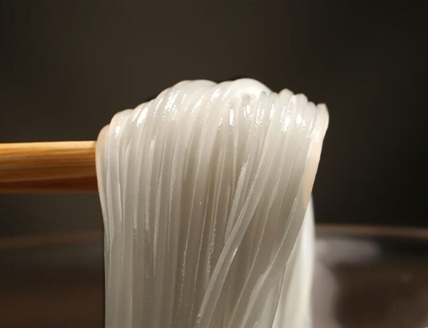 紅薯粉條售假被罰款165萬(wàn)后 網(wǎng)紅東北雨姐賬號(hào)被禁言 