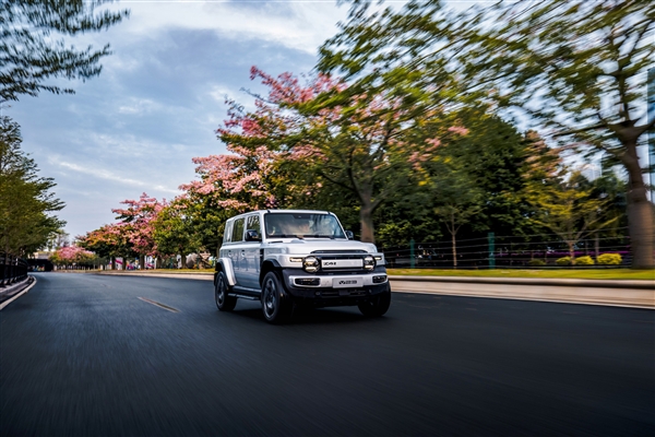 11萬起干崩服務(wù)器！奇瑞iCAR V23預(yù)售訂單突破31000單