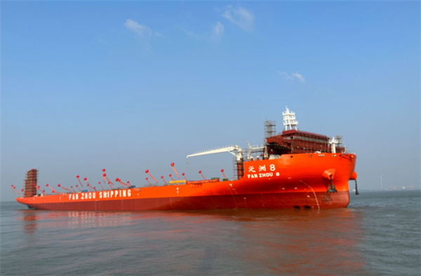 58405噸！全球載重能力大自航甲板船完成試航