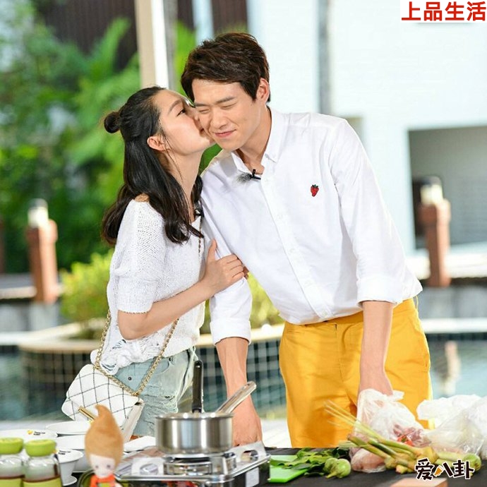 網(wǎng)友稱(chēng)兩人在一起更般配