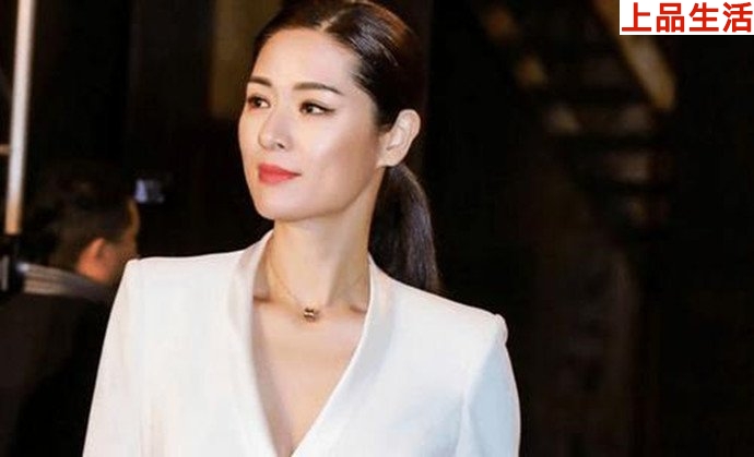 馬艷麗個(gè)人寫(xiě)真照