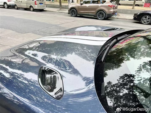 小米YU7迄今近距離實(shí)拍照曝光：各種細(xì)節(jié)全有了